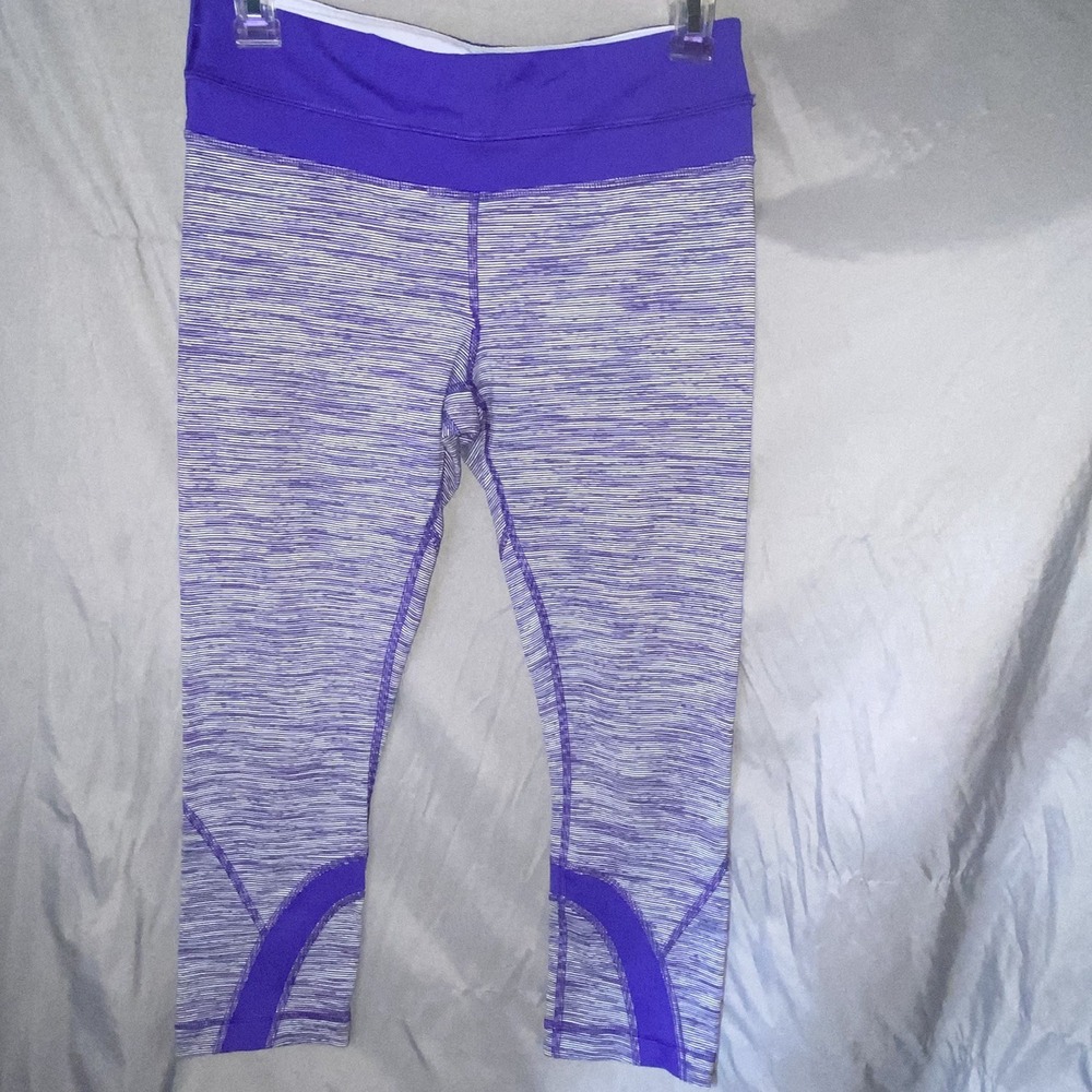 Lululemon Run Inspire Crop II Bruised Berry Wee Leggings Women's Size 6
